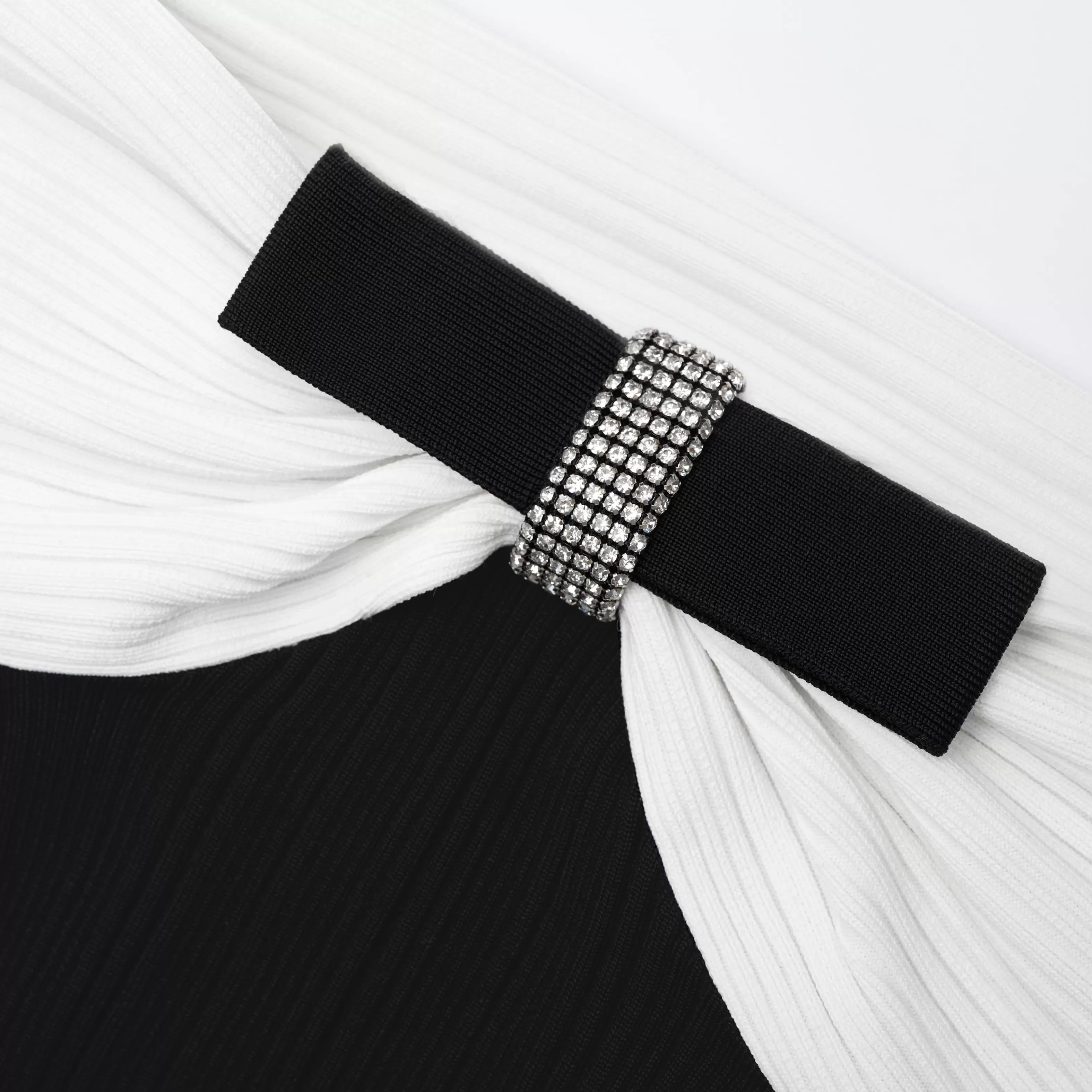 black_knit_bow_top_9113.webp Online Knit Bow Top Knitwear | Tops