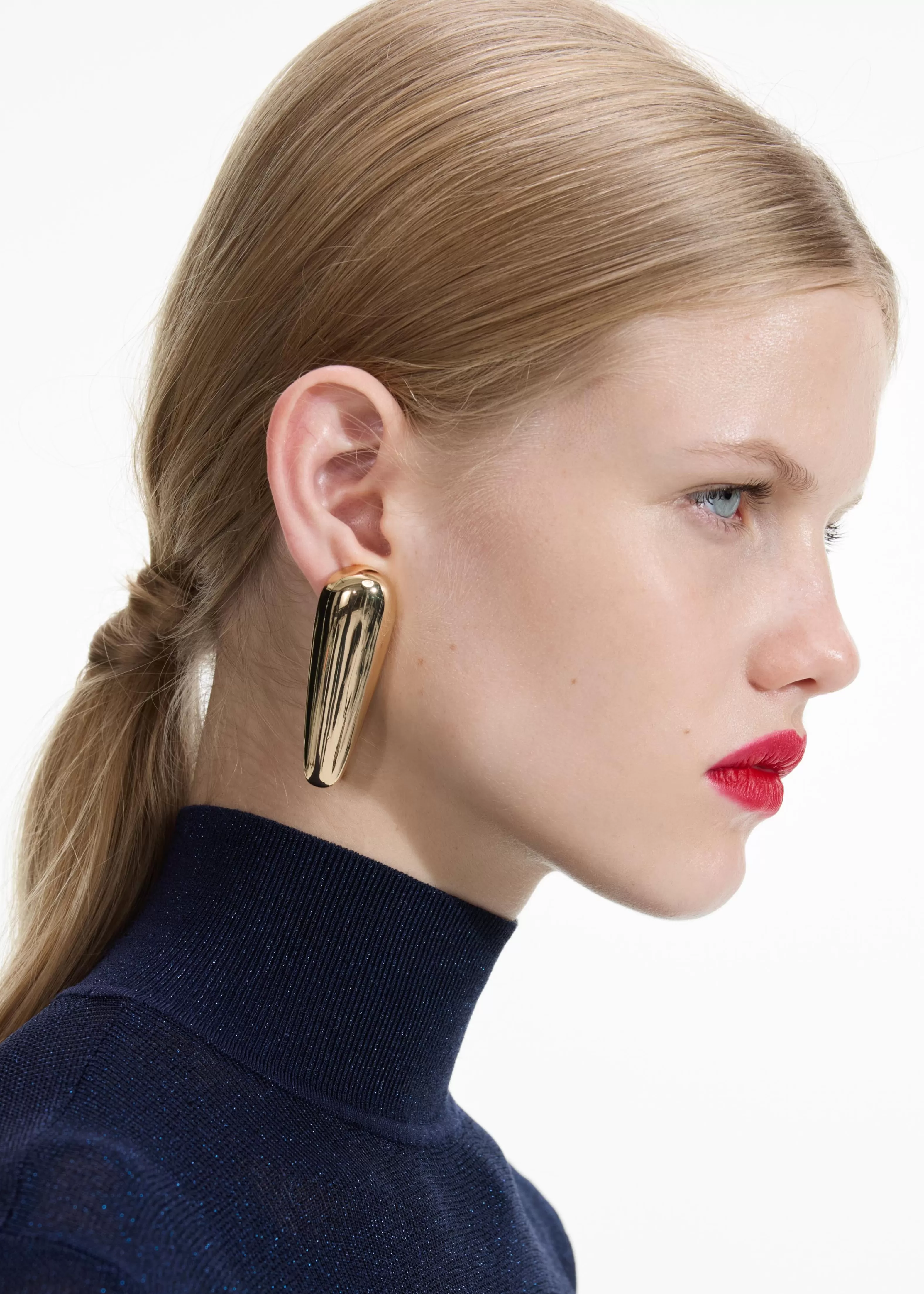 gold_bar_earrings_10942.webp Clearance Bar Earrings Jewellery