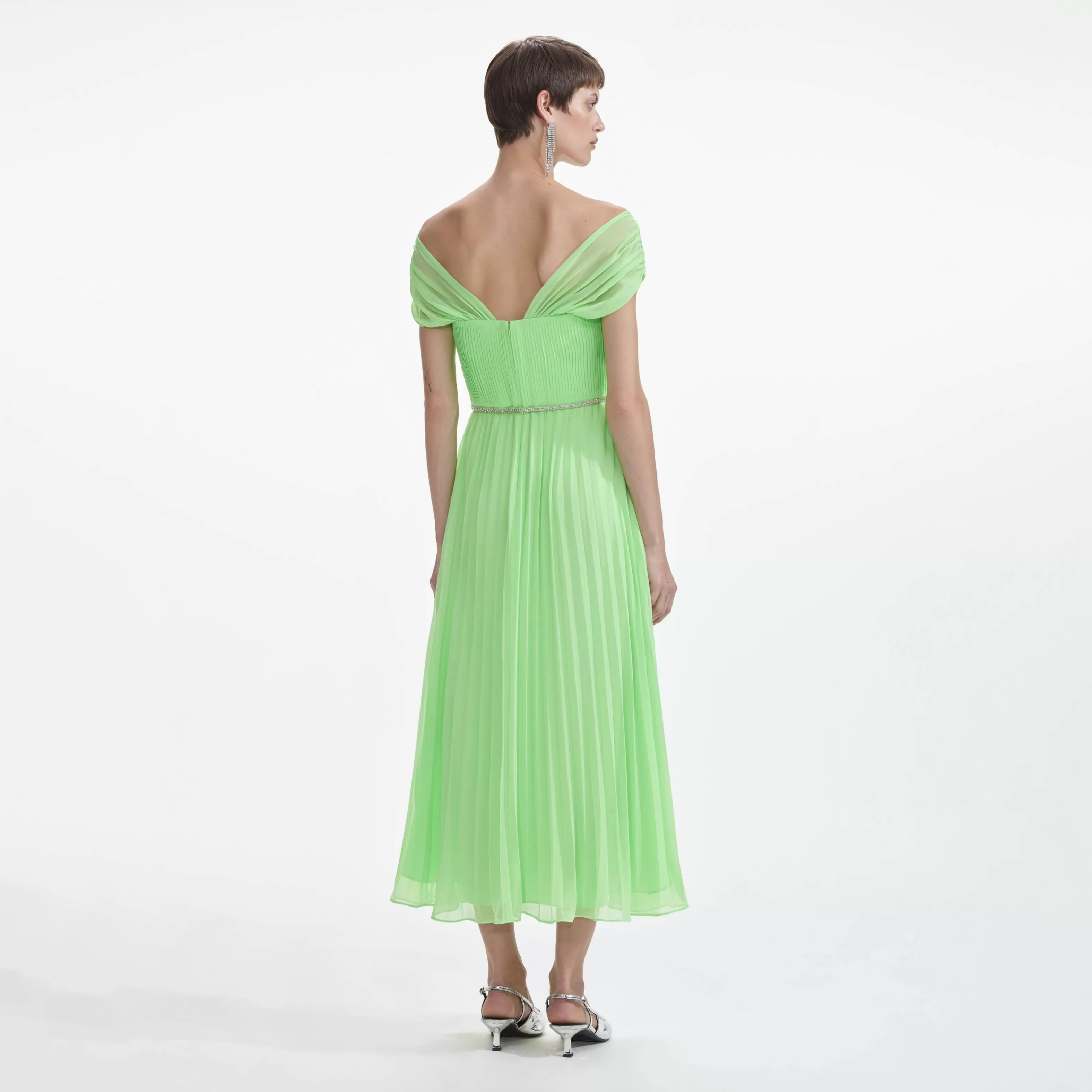 green_off_shoulder_chiffon_midi_dress_8289.webp Fashion Off Shoulder Chiffon Midi Dress Dresses | Bridesmaid