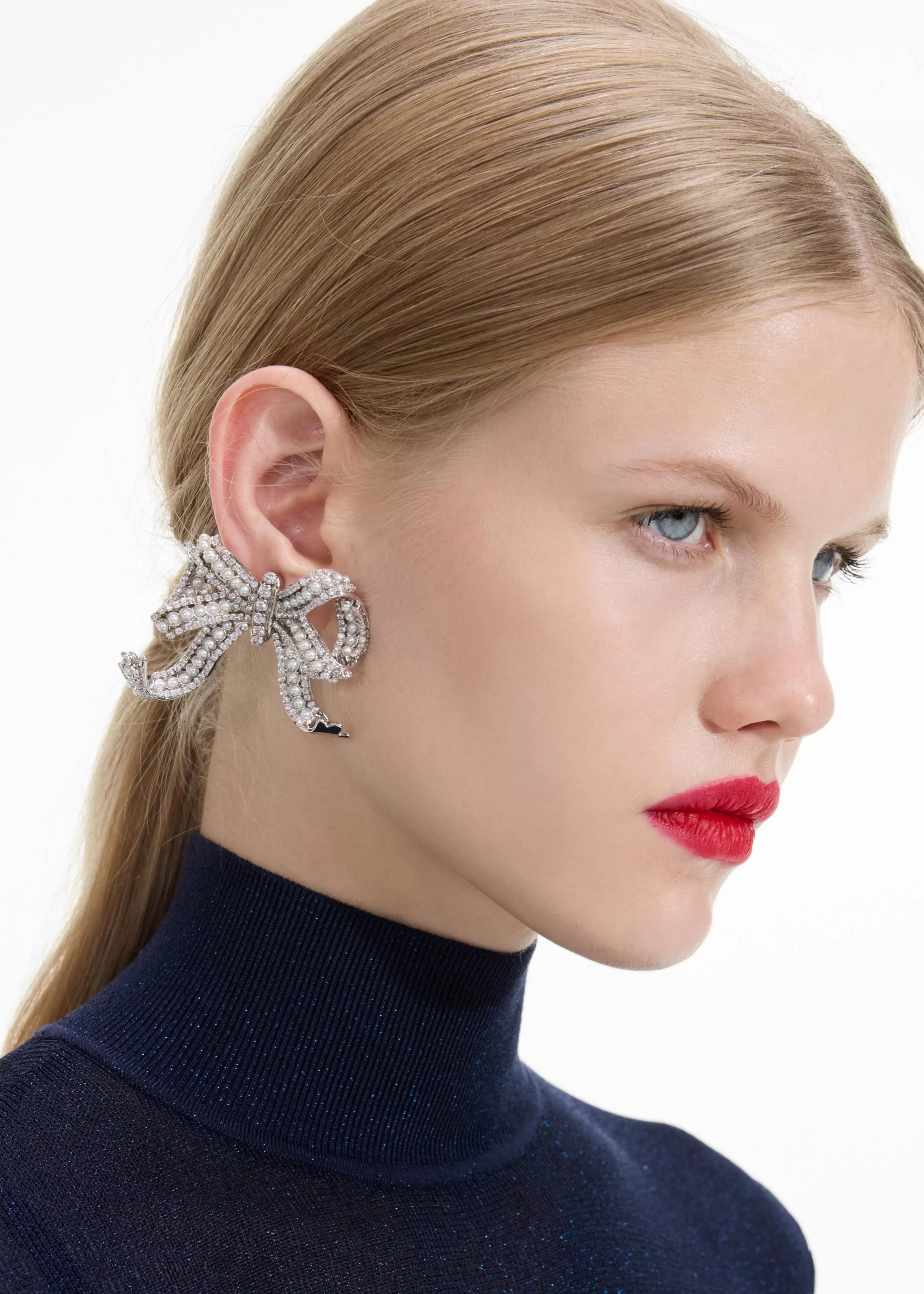 pearl_crystal_bow_earrings_10822.webp Hot Crystal Bow Earrings Jewellery